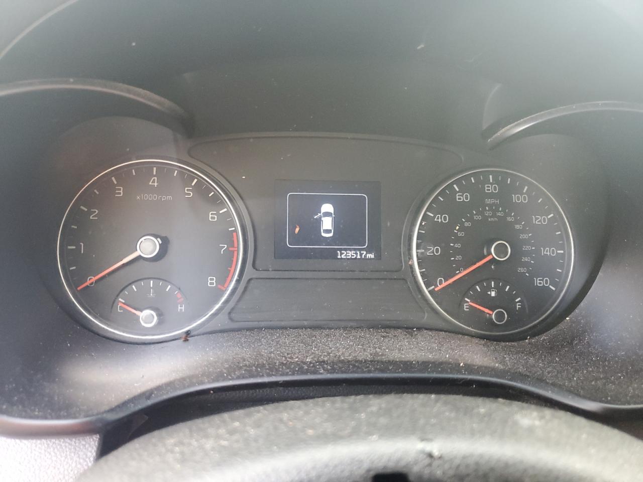 5XXGT4L30JG256917 2018 Kia Optima Lx