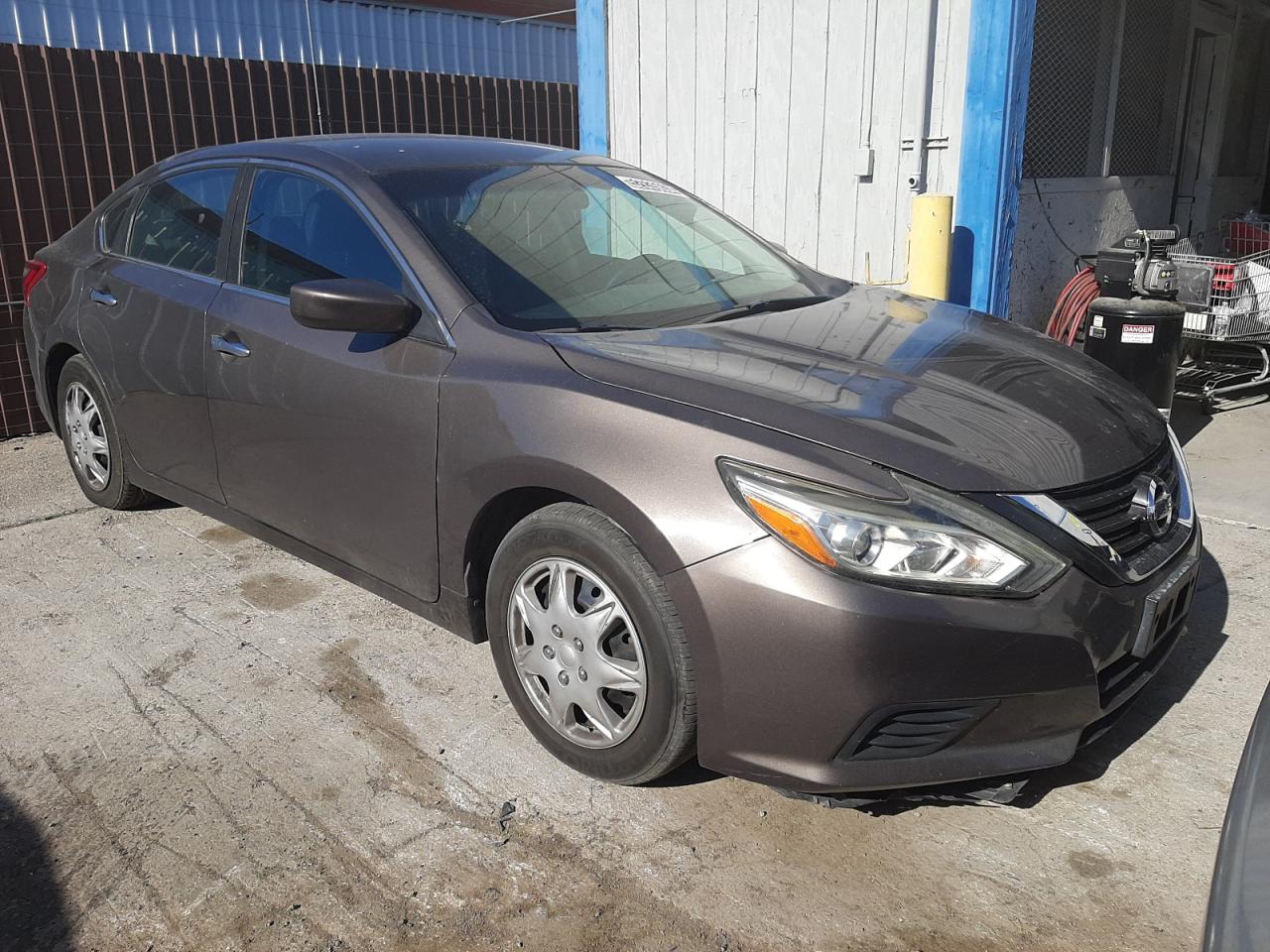 1N4AL3AP3GN369396 2016 Nissan Altima 2.5