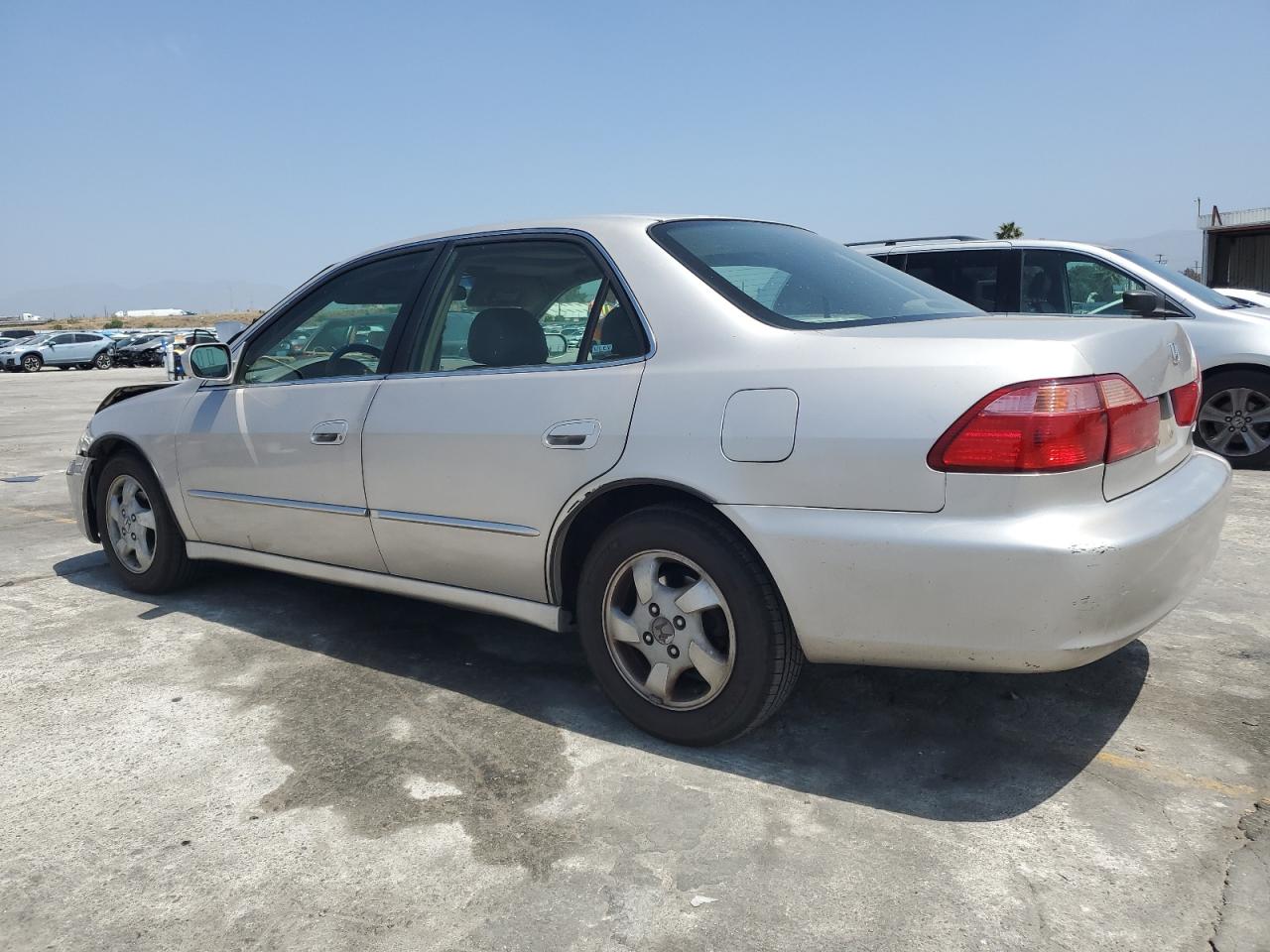 1HGCG6676WA001870 1998 Honda Accord Ex