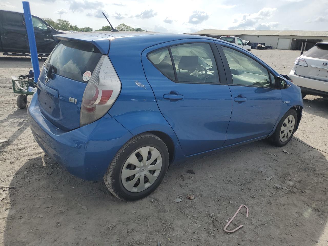 2012 Toyota Prius C vin: JTDKDTB34C1023026