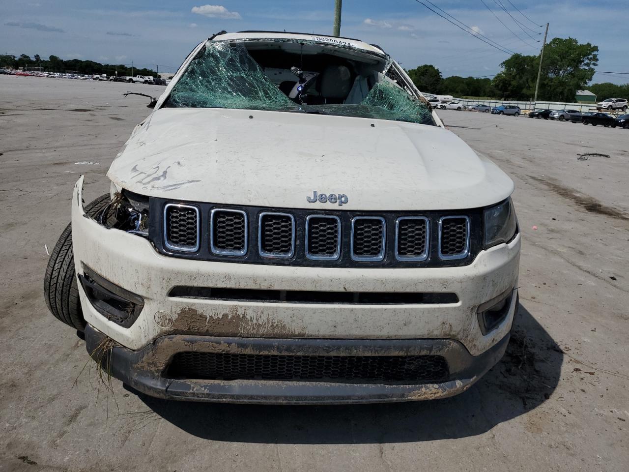 3C4NJCBB7JT468573 2018 Jeep Compass Latitude