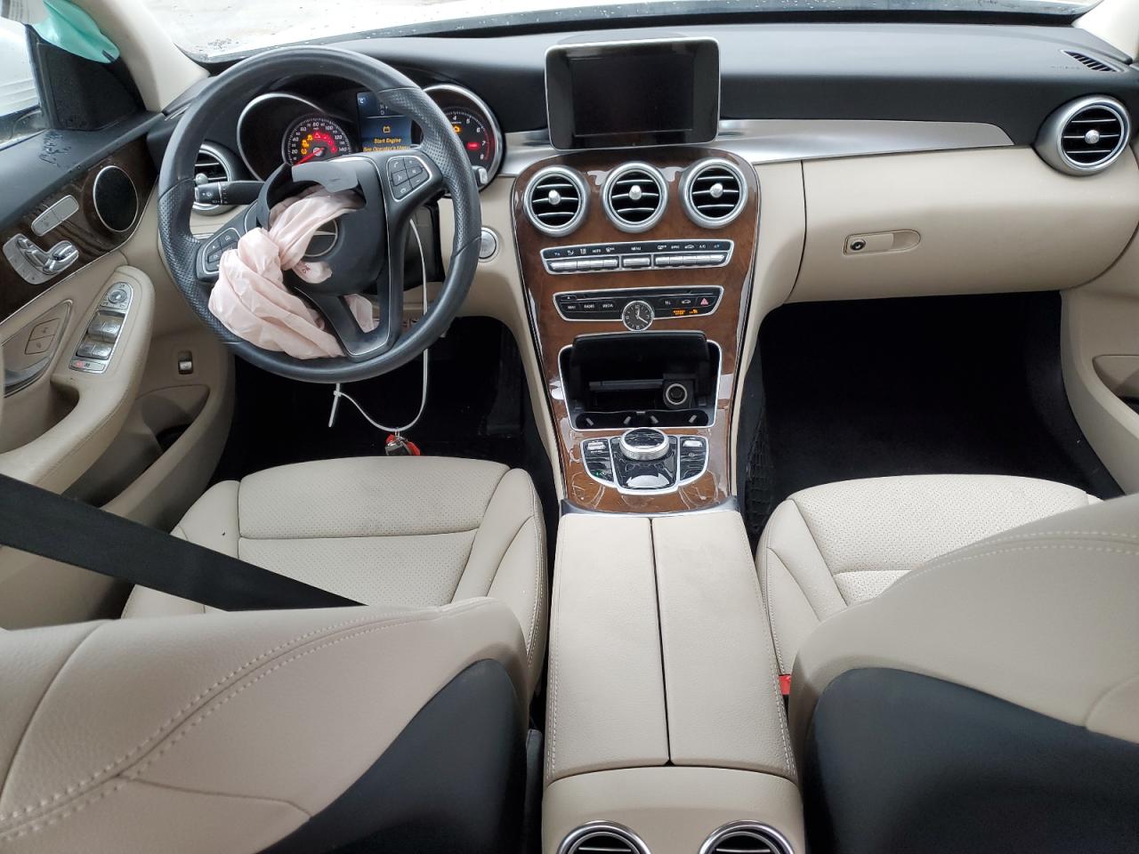 55SWF4JB3HU190842 2017 Mercedes-Benz C 300