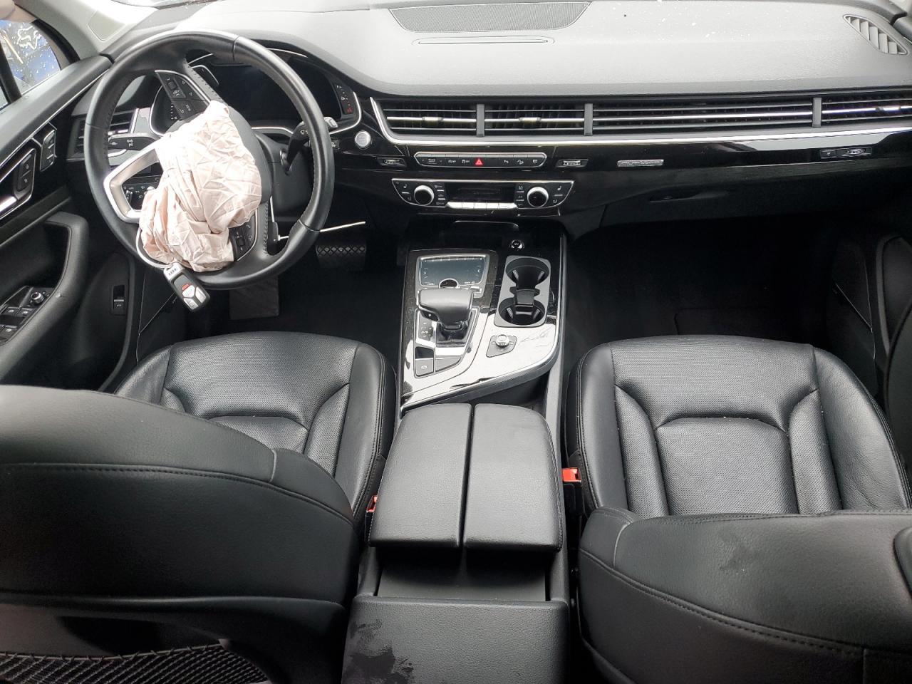 2018 Audi Q7 Prestige vin: WA1VAAF79JD025349