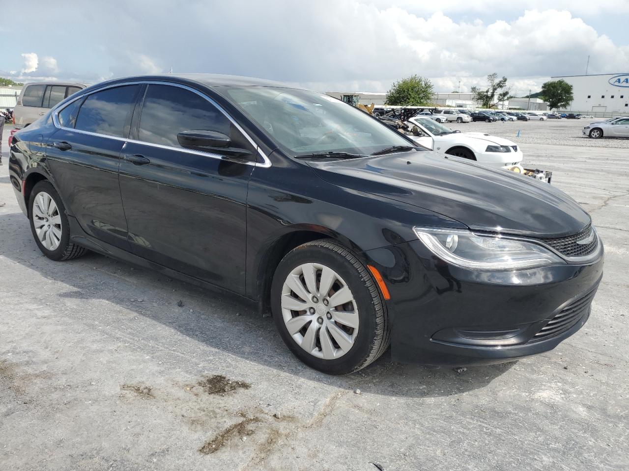 1C3CCCFB6GN124760 2016 Chrysler 200 Lx