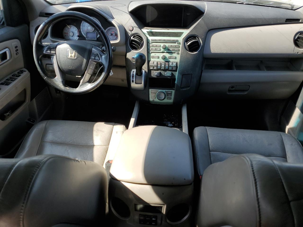 5FNYF4H91BB003960 2011 Honda Pilot Touring