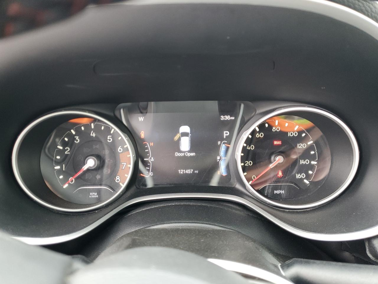 3C4NJCCB8JT357951 2018 Jeep Compass Limited