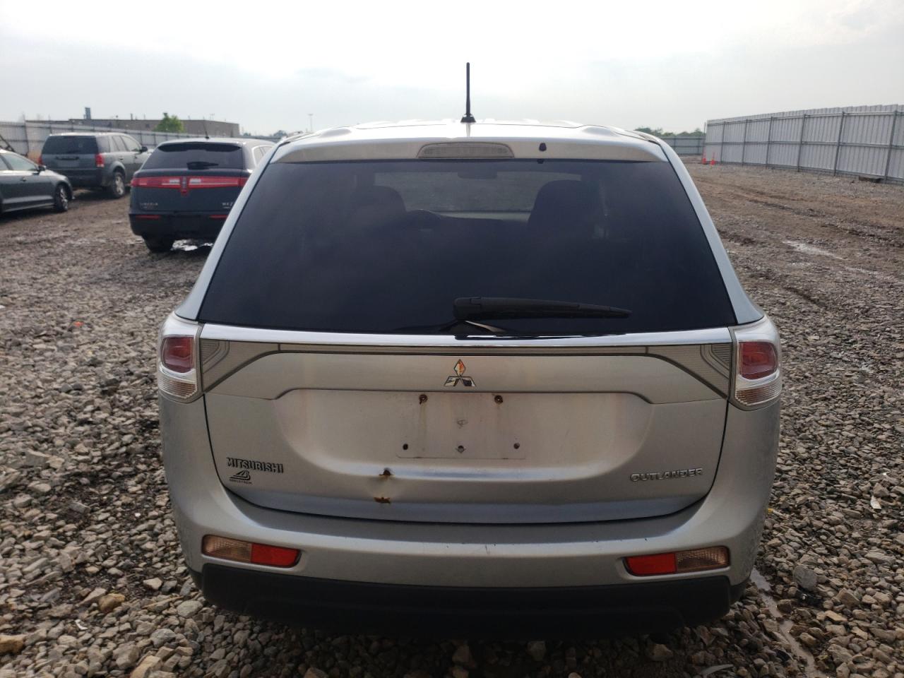 JA4AD2A32EZ007932 2014 Mitsubishi Outlander Es