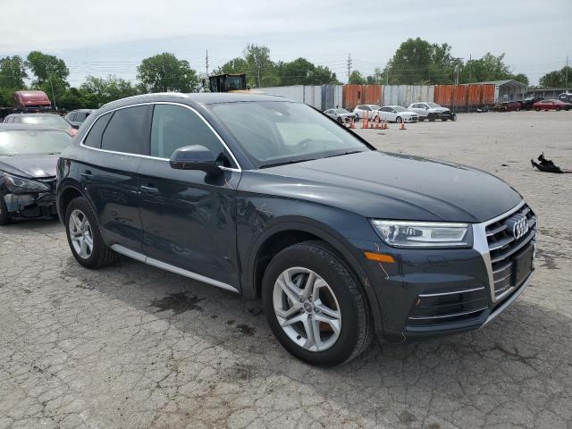 VIN WA1ANAFY1K2105947 2019 Audi Q5, Premium no.4