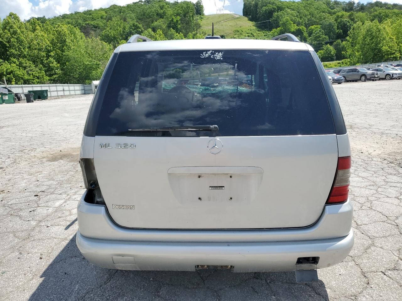 4JGAB54E21A225691 2001 Mercedes-Benz Ml 320