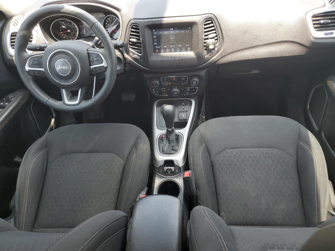 3C4NJDAB2JT457861 2018 Jeep Compass Sport