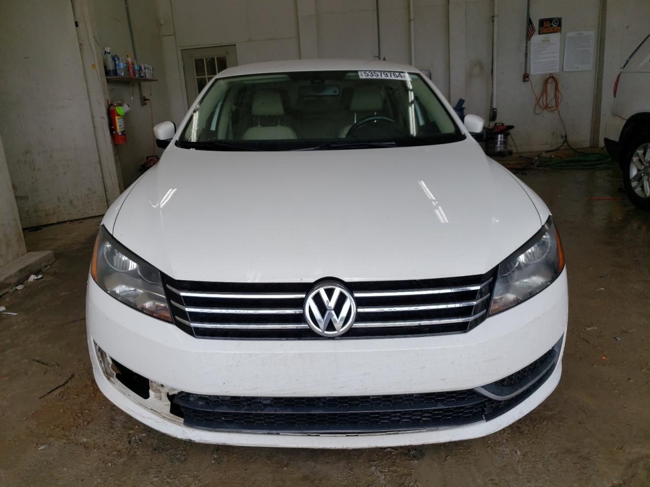 1VWBH7A31DC127781 2013 Volkswagen Passat Se