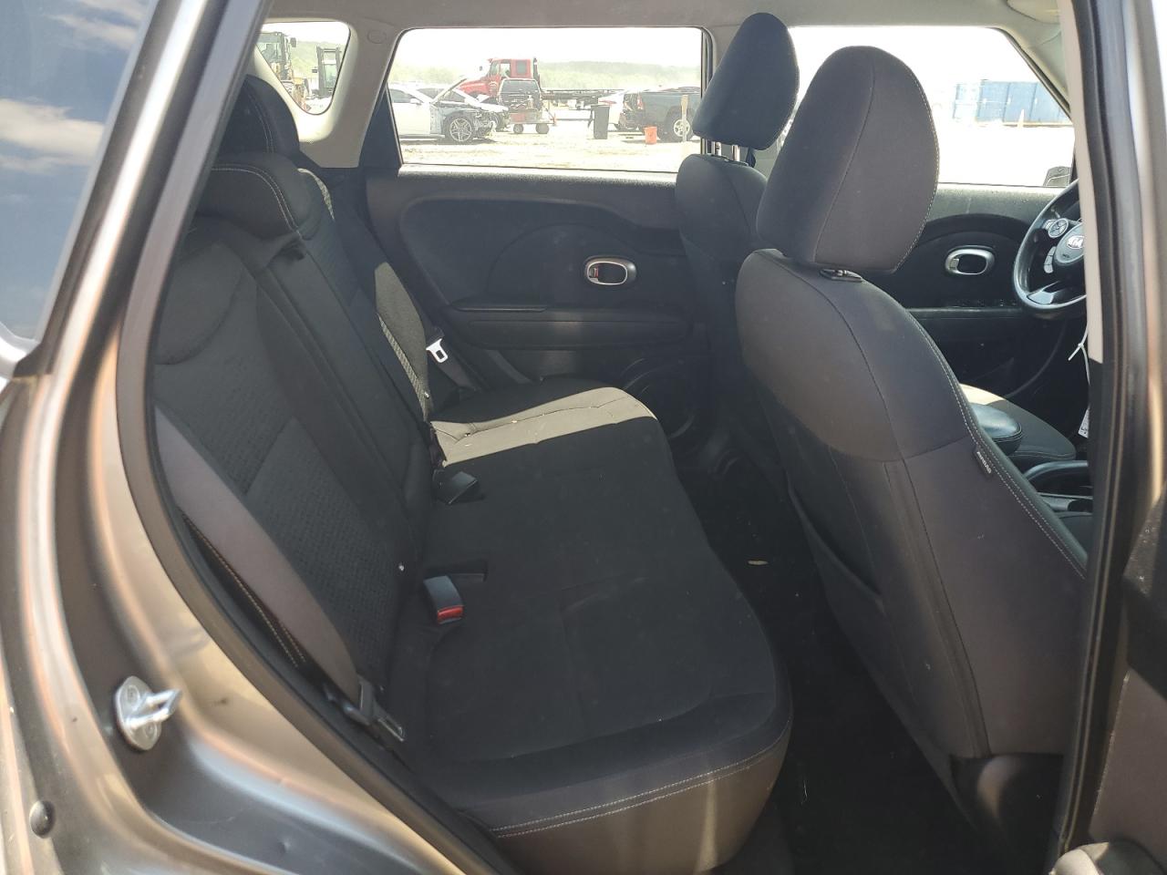 KNDJP3A55F7166025 2015 Kia Soul +