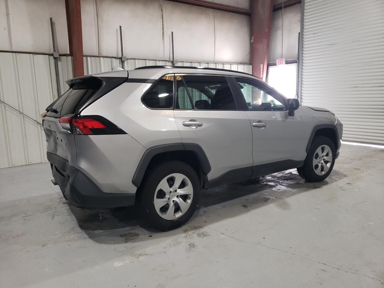 2T3H1RFV7LW095082 2020 Toyota Rav4 Le