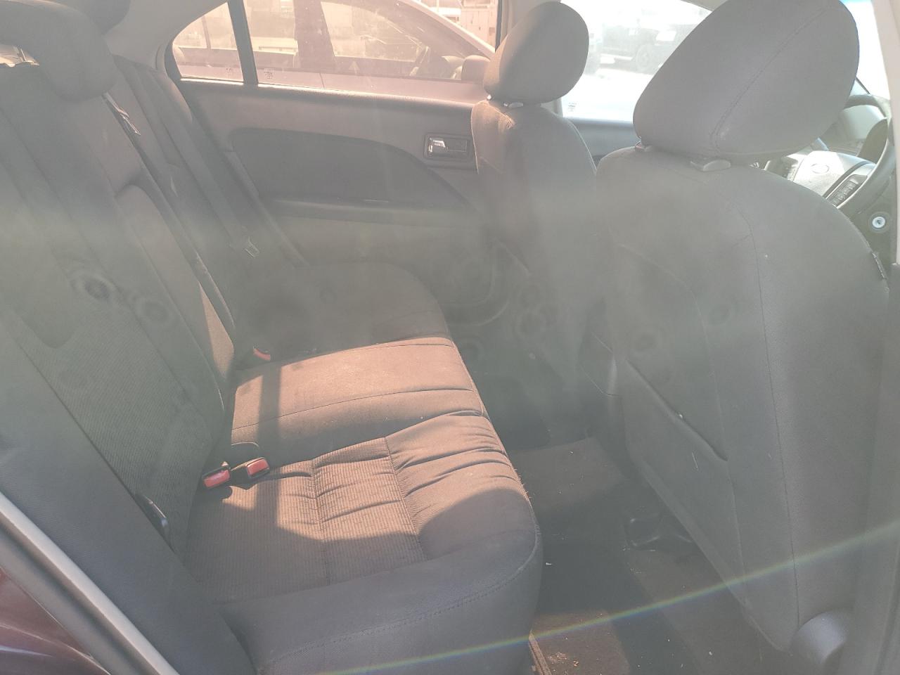 3FAHP0HA3BR115700 2011 Ford Fusion Se