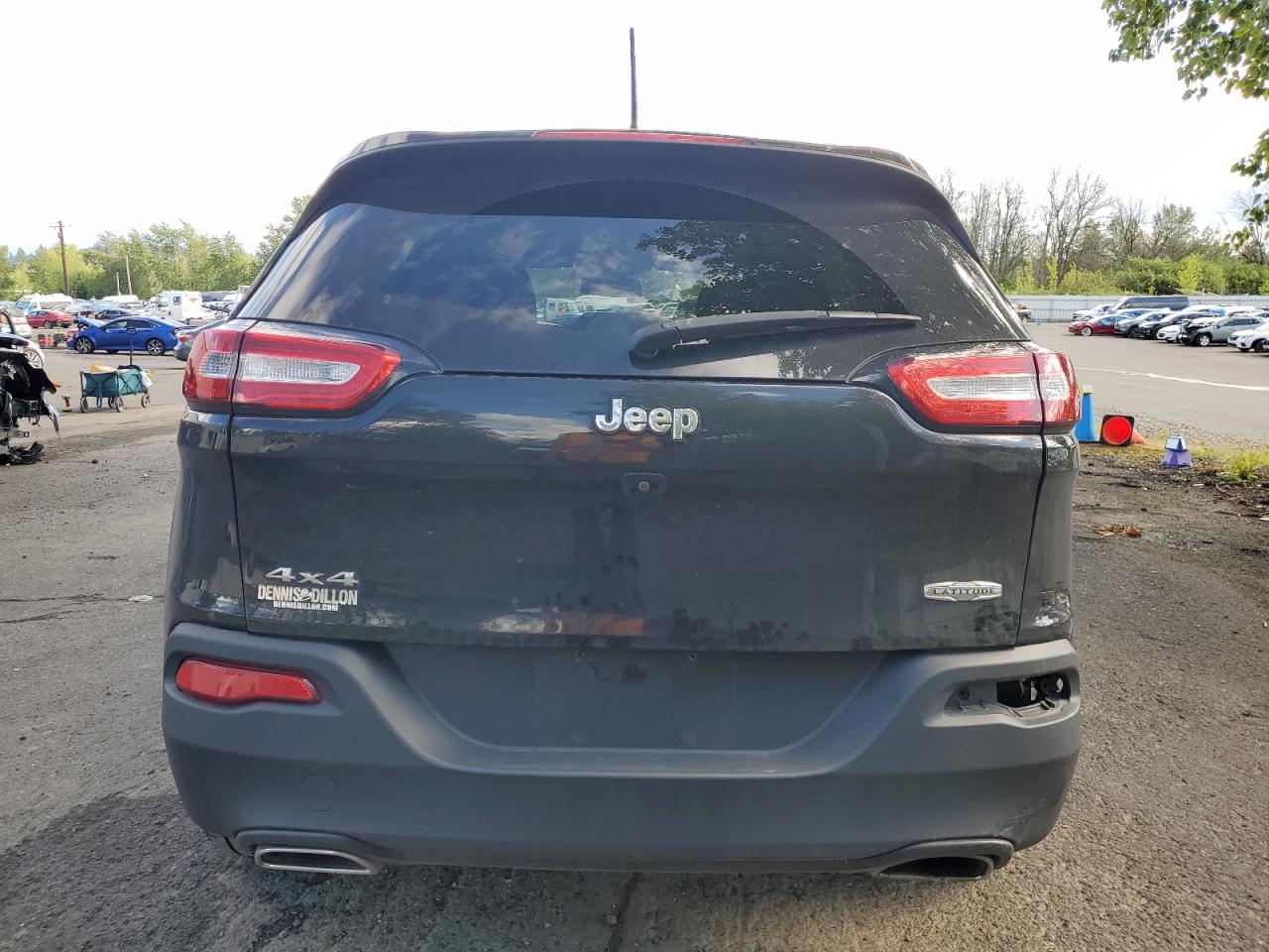 1C4PJMCS3HW655570 2017 Jeep Cherokee Latitude