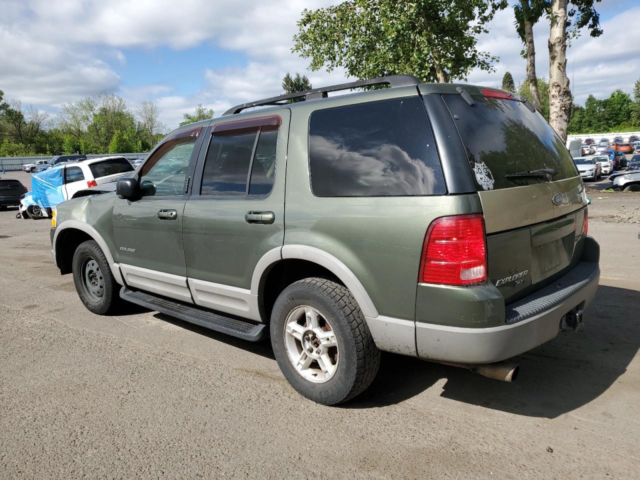 1FMZU73E22ZA25018 2002 Ford Explorer Xlt