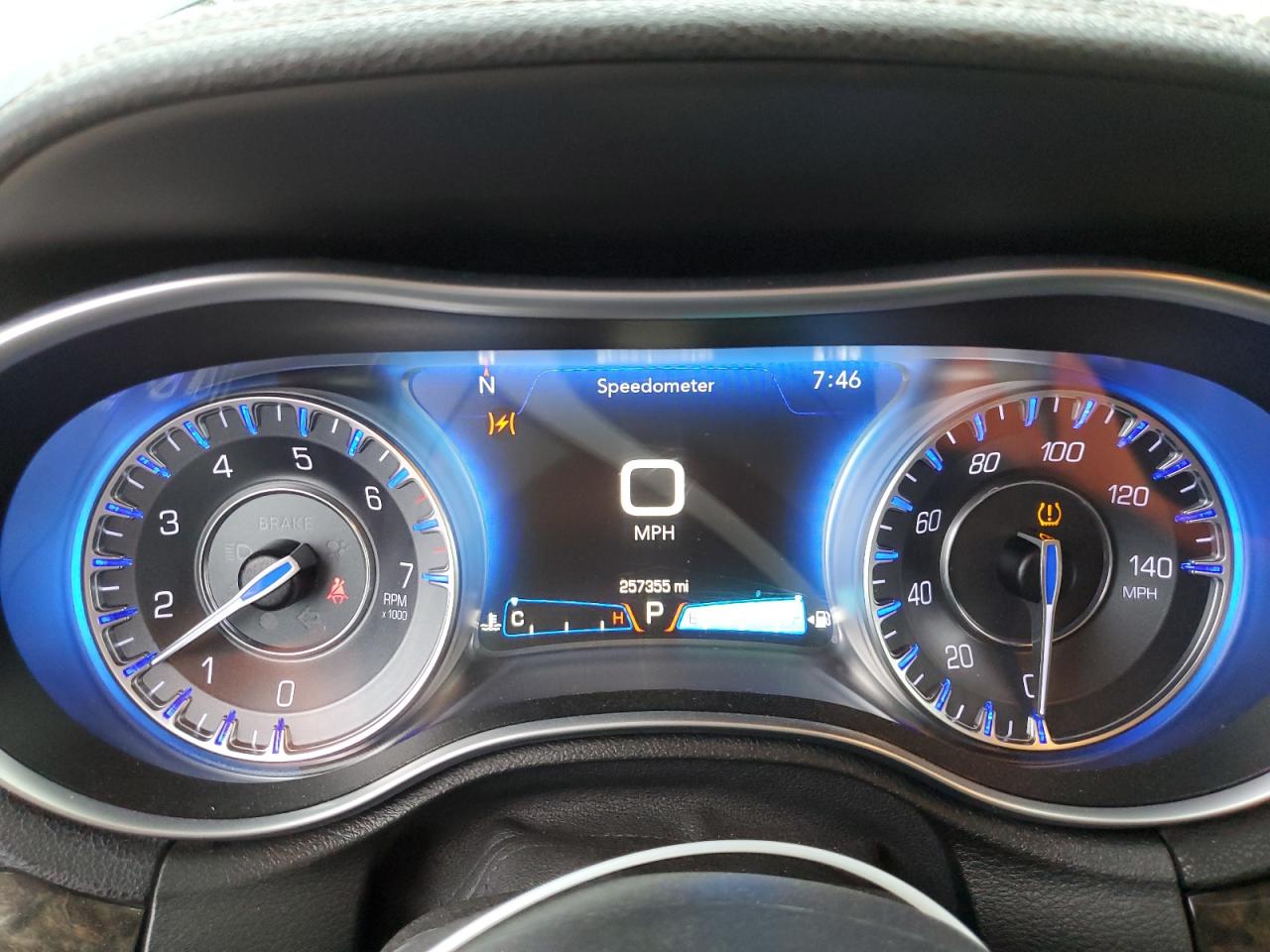 2C3CCAEG8GH358098 2016 Chrysler 300C