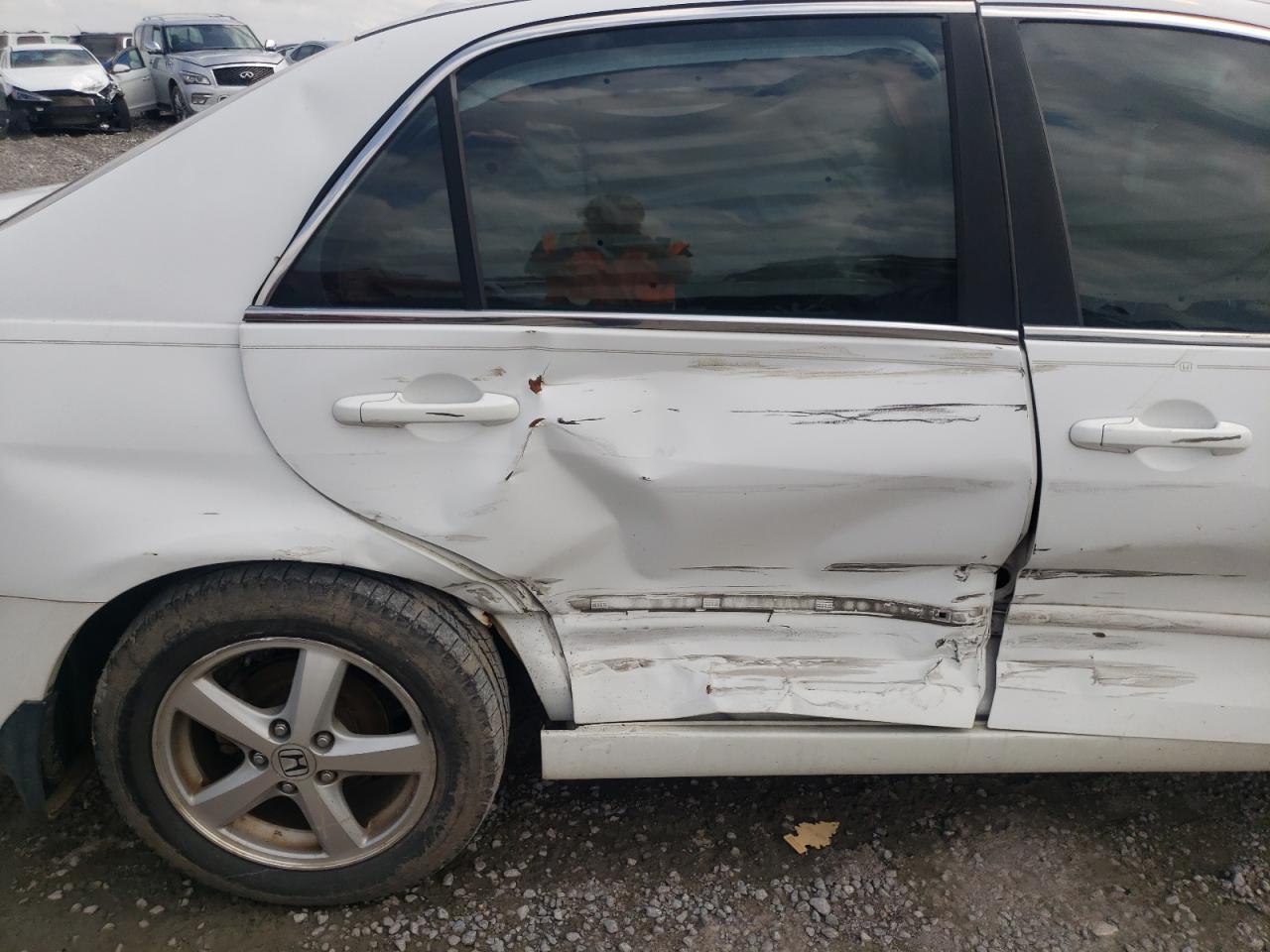 1HGCM56864A133990 2004 Honda Accord Ex