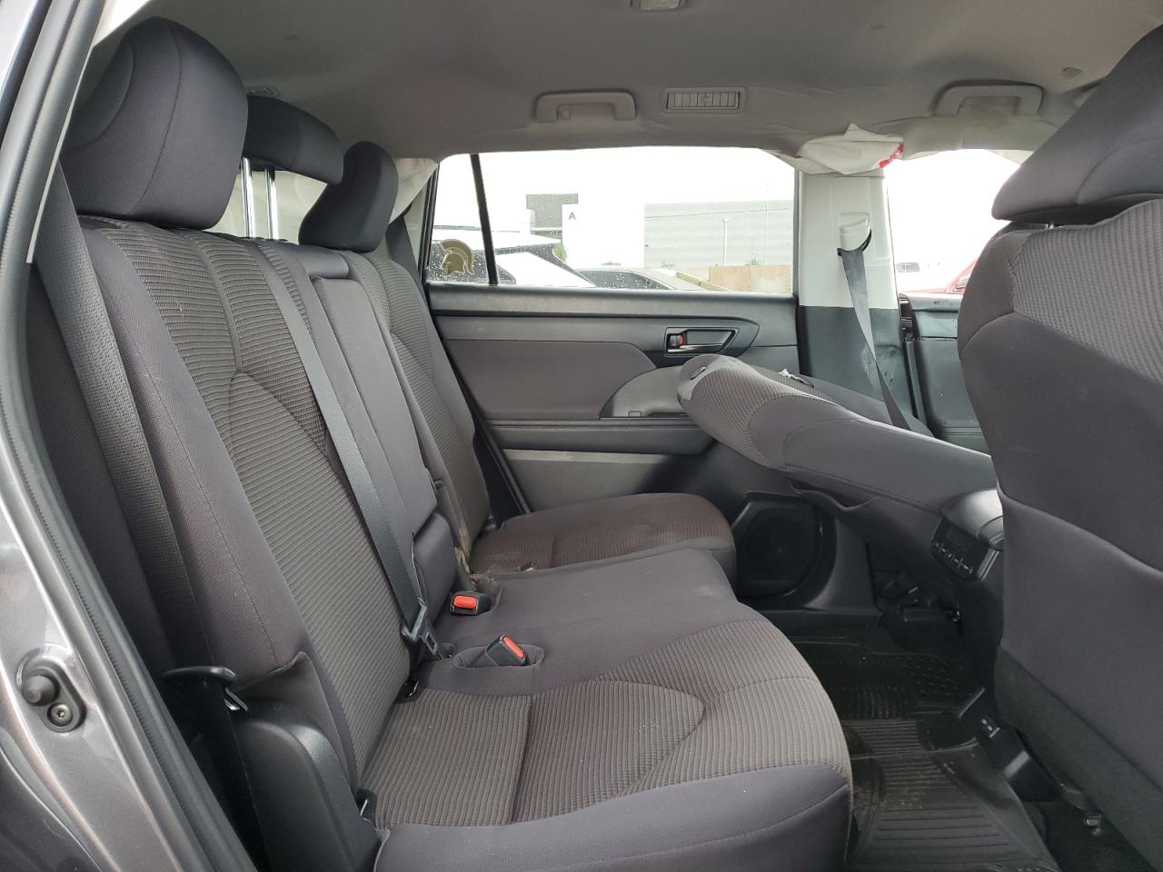 5TDBZRBH4NS198639 2022 Toyota Highlander L