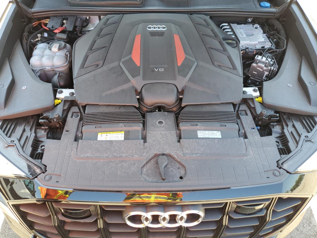 WA1AWBF1XND024377 2022 Audi Sq8 Premium Plus