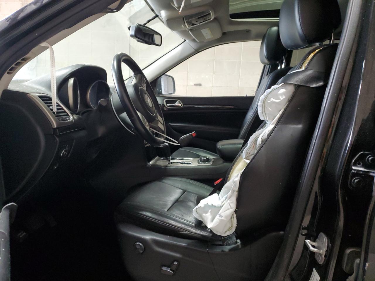 1C4RJFAT4CC153385 2012 Jeep Grand Cherokee Laredo