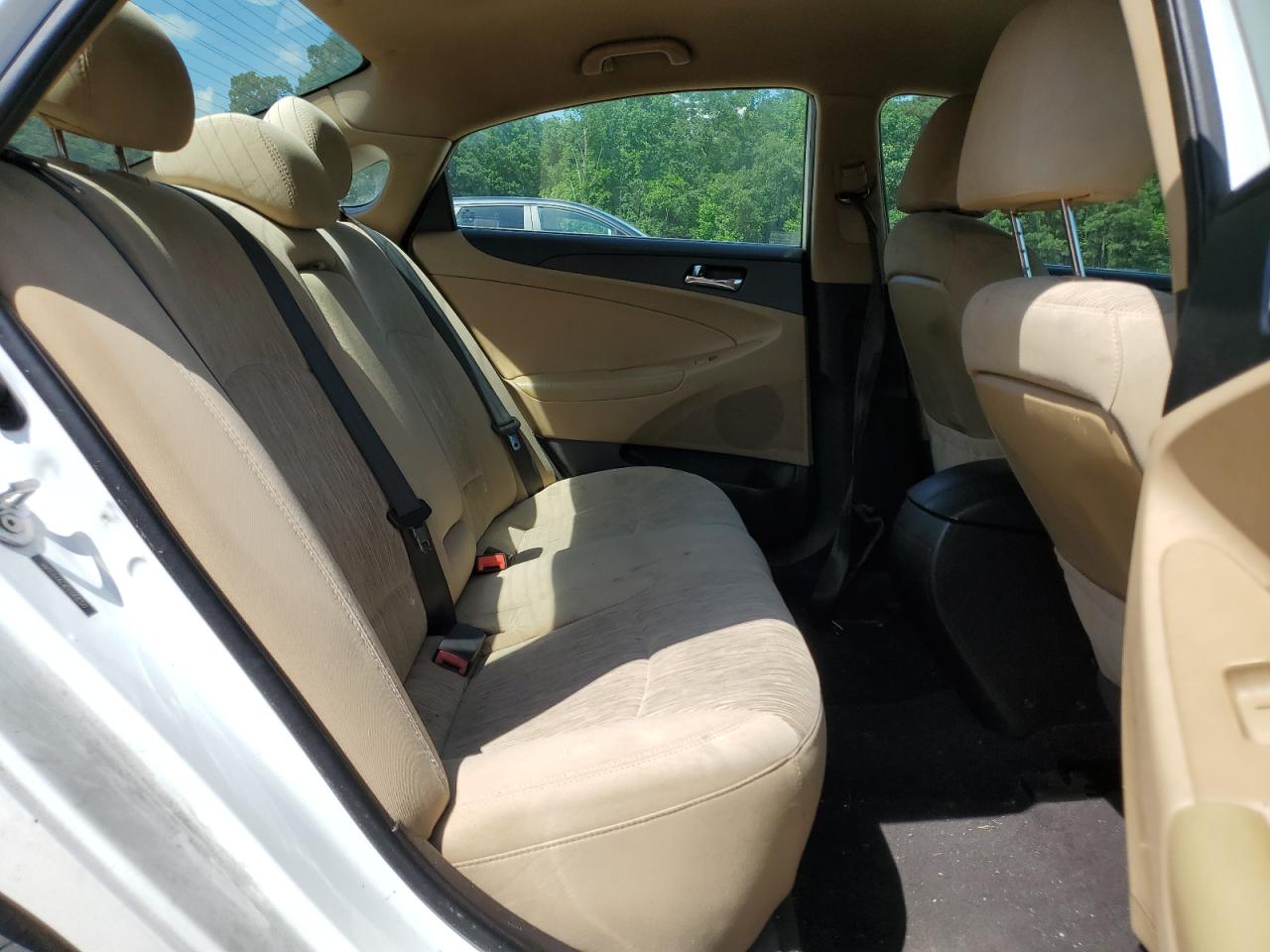 5NPEB4AC4DH568700 2013 Hyundai Sonata Gls