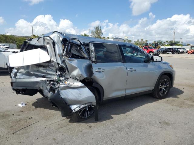 VIN 5TDBZRFH7KS971710 2019 Toyota Highlander, LE no.3