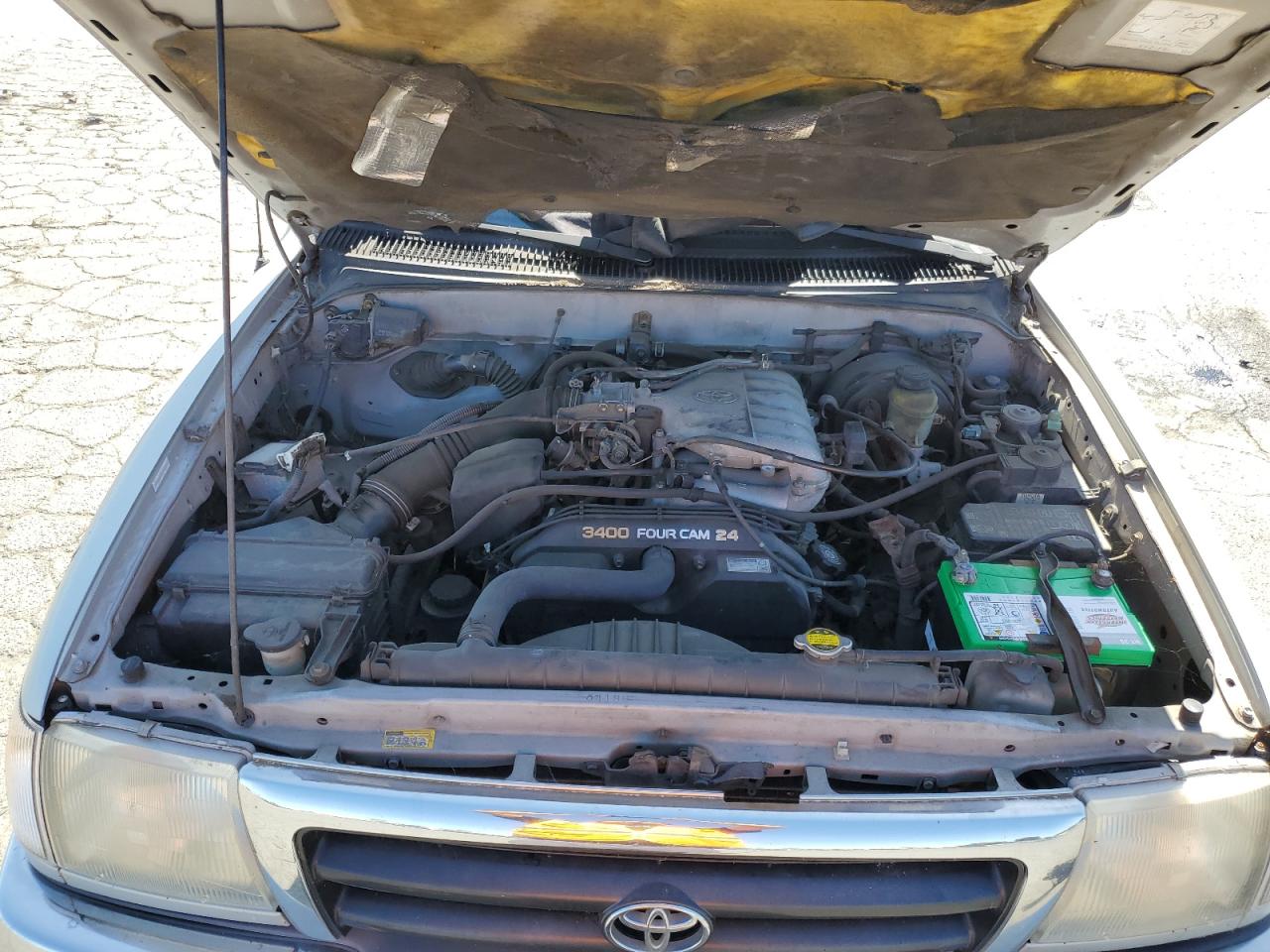 5TEWN72N9YZ698830 2000 Toyota Tacoma Xtracab