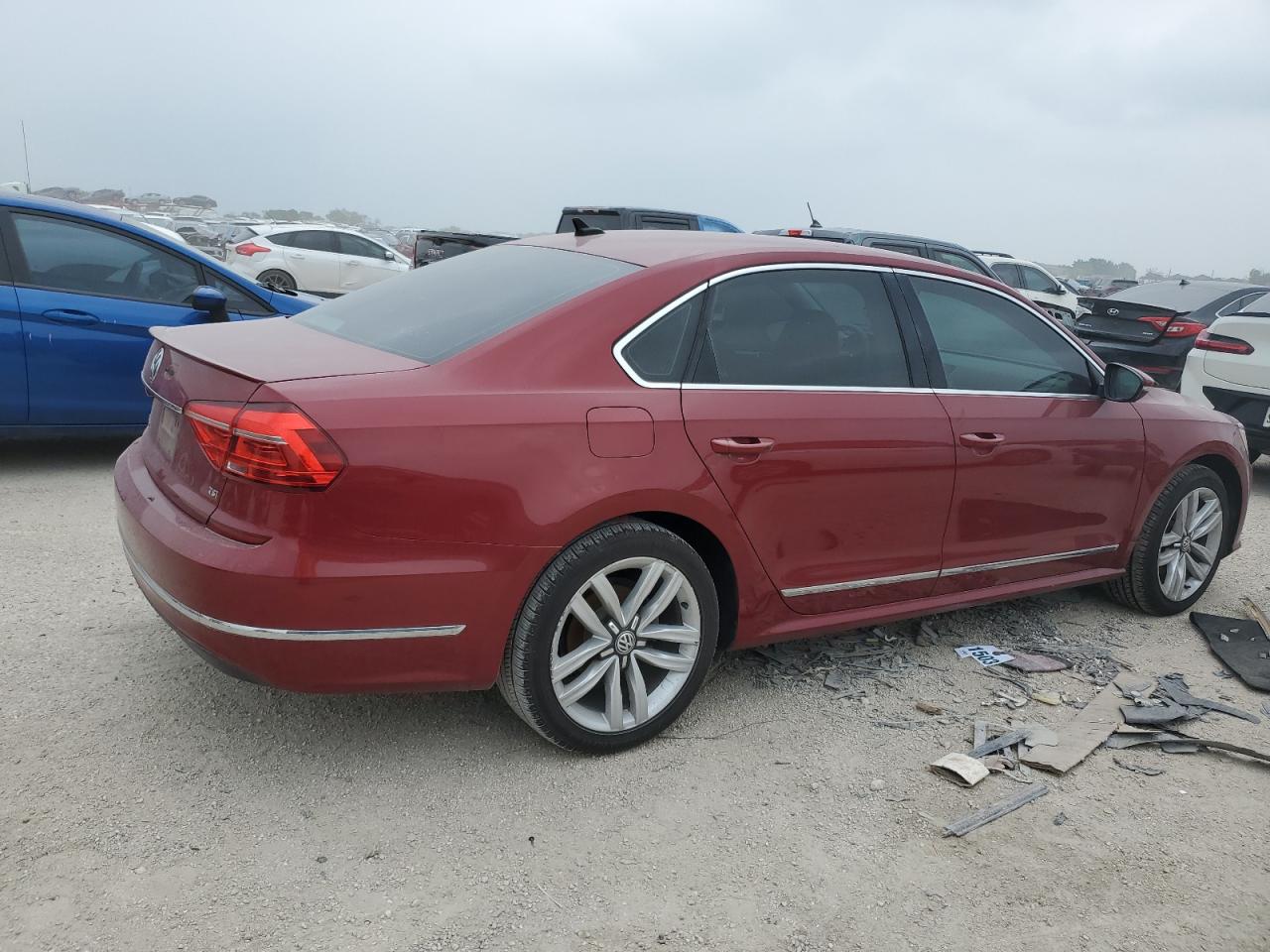 1VWCS7A3XGC043517 2016 Volkswagen Passat Sel