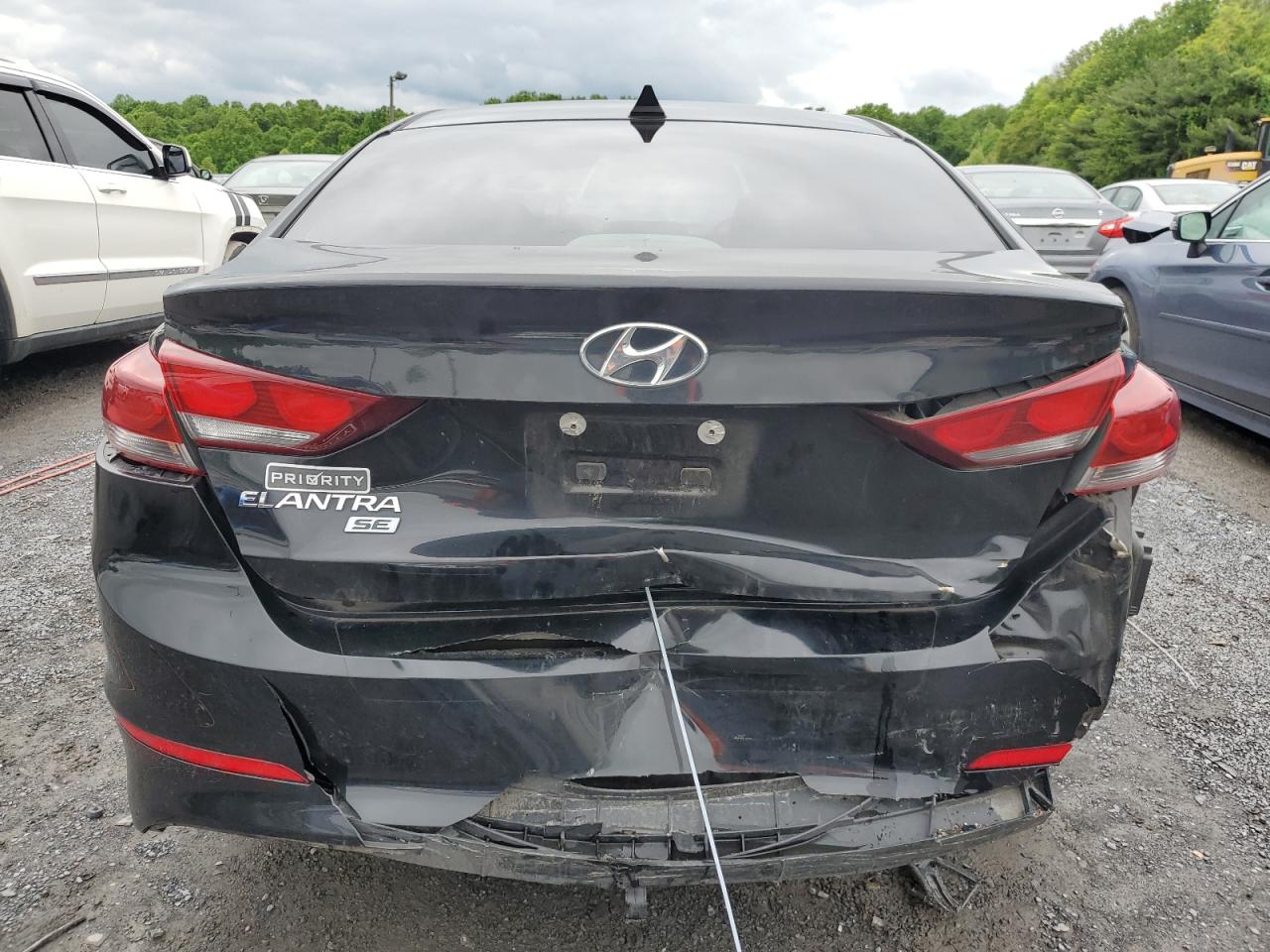 KMHD74LF6HU307354 2017 Hyundai Elantra Se