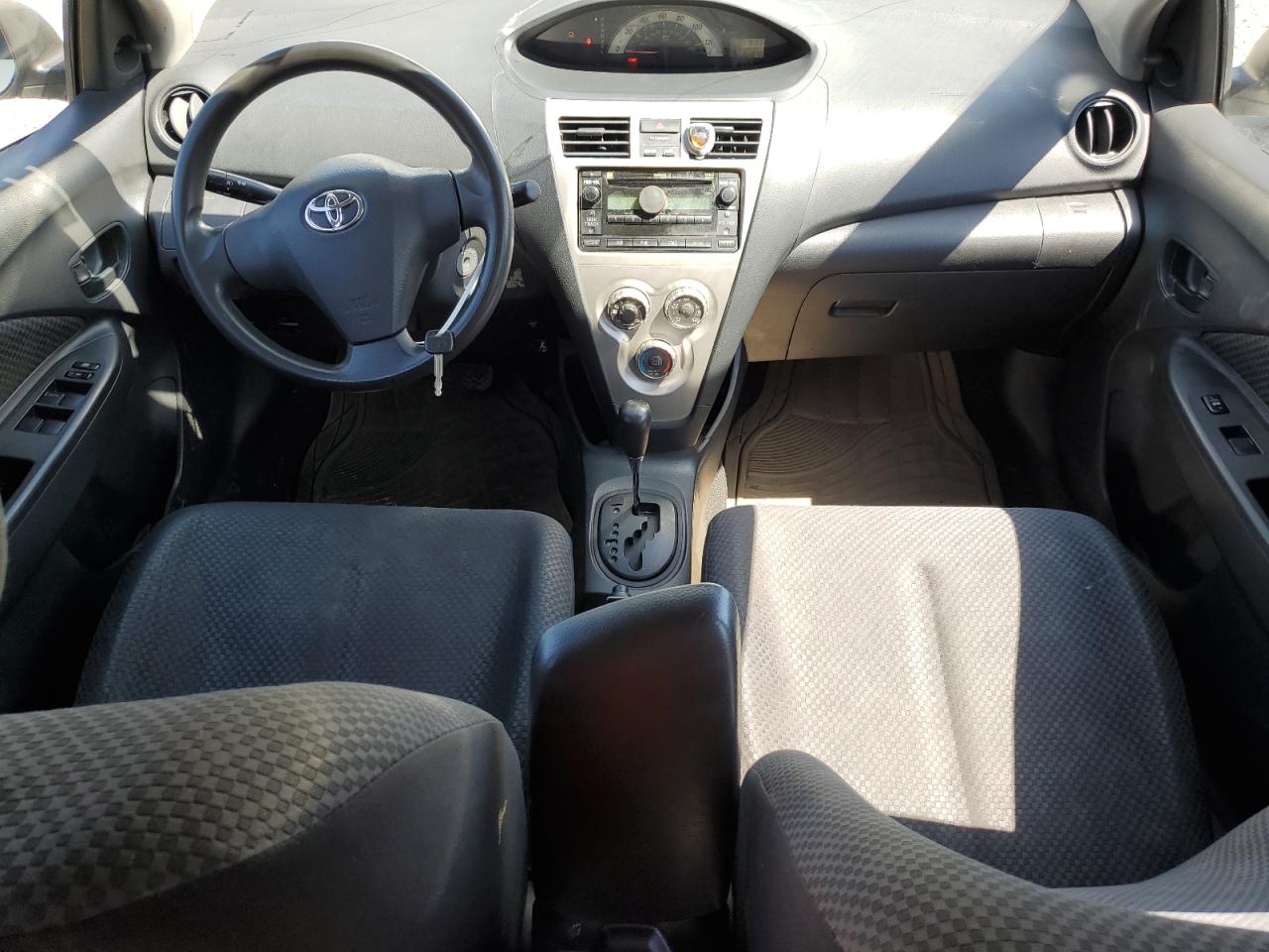 JTDBT903371140174 2007 Toyota Yaris