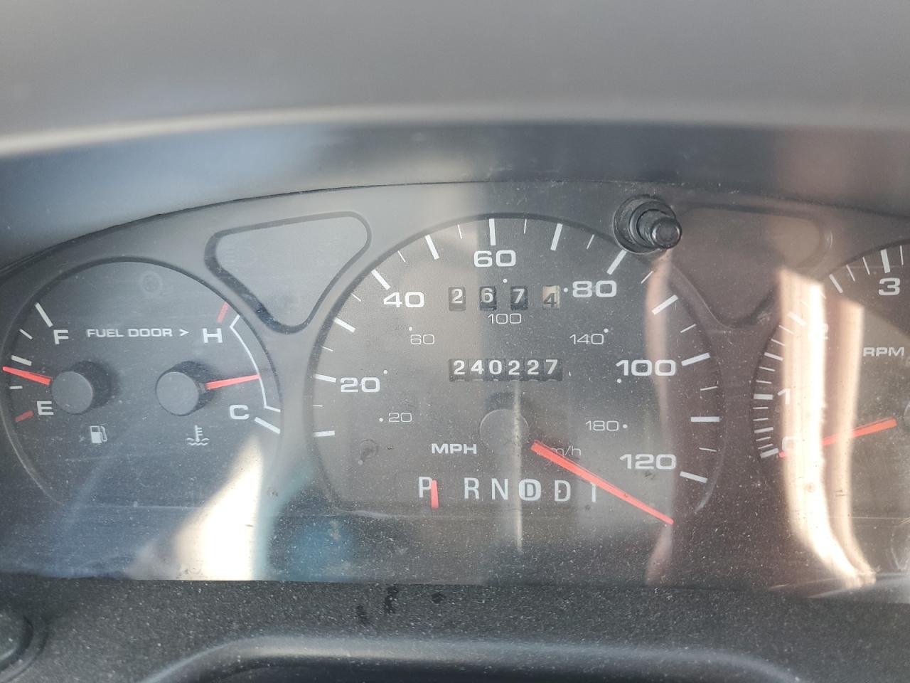 1FAFP55UX3A132590 2003 Ford Taurus Ses