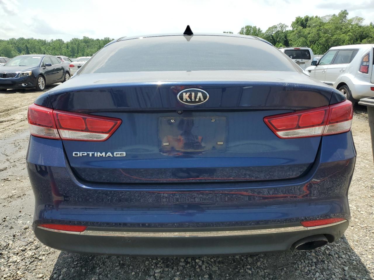 5XXGT4L38HG170460 2017 Kia Optima Lx