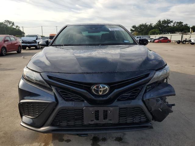 VIN 4T1G11AKXMU548986 2021 Toyota Camry, SE no.5