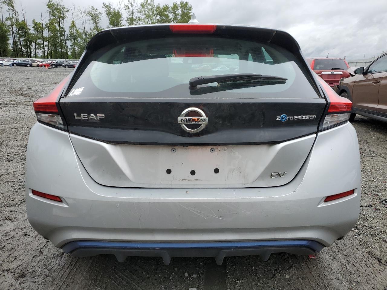 1N4AZ1CP5JC305914 2018 Nissan Leaf S