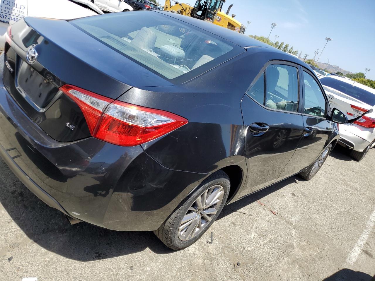 2015 Toyota Corolla L vin: 5YFBURHE4FP262670