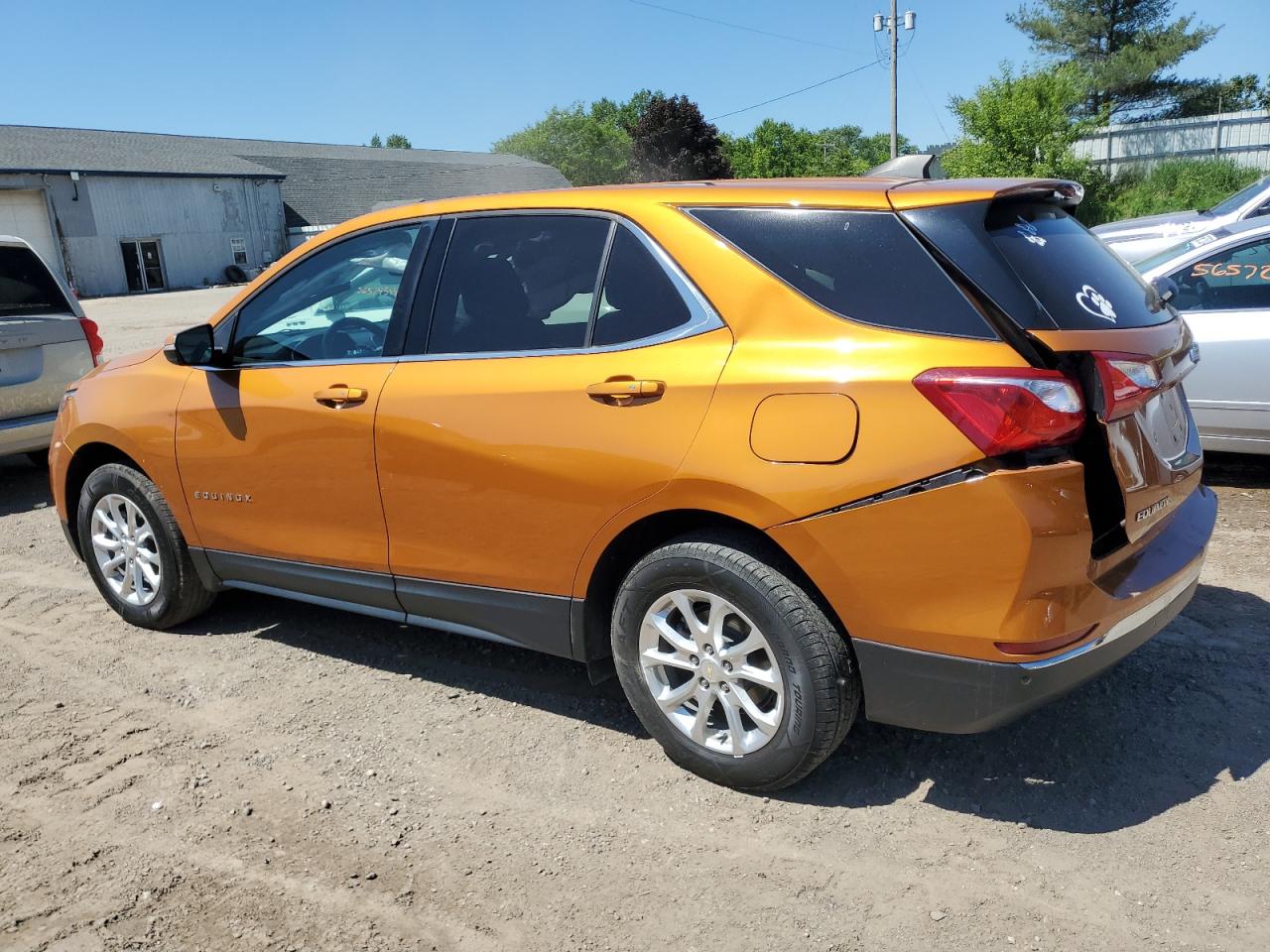 2GNAXJEV6J6111694 2018 Chevrolet Equinox Lt