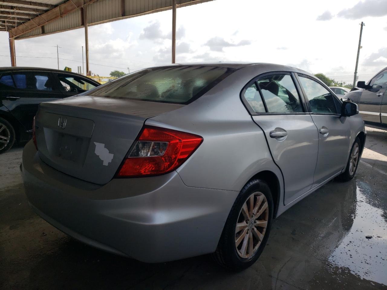 2HGFB2F97CH557737 2012 Honda Civic Exl