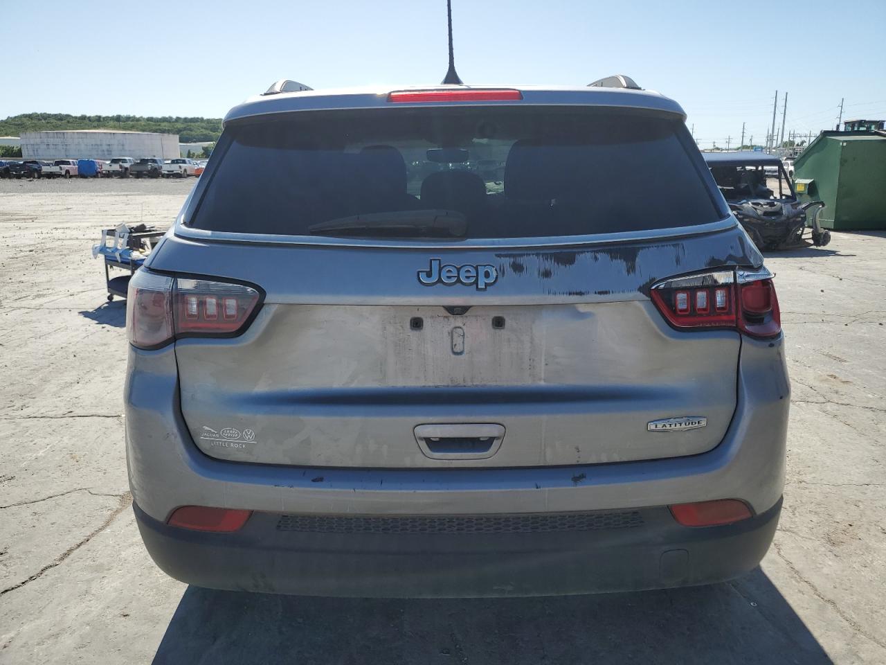 3C4NJCBB0KT843978 2019 Jeep Compass Latitude