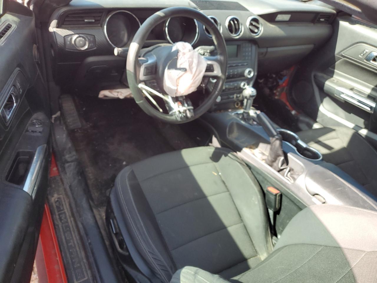 1FA6P8AM0F5306770 2015 Ford Mustang