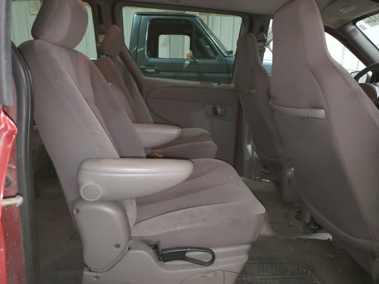 2D4GP34L33R130304 2003 Dodge Grand Caravan El