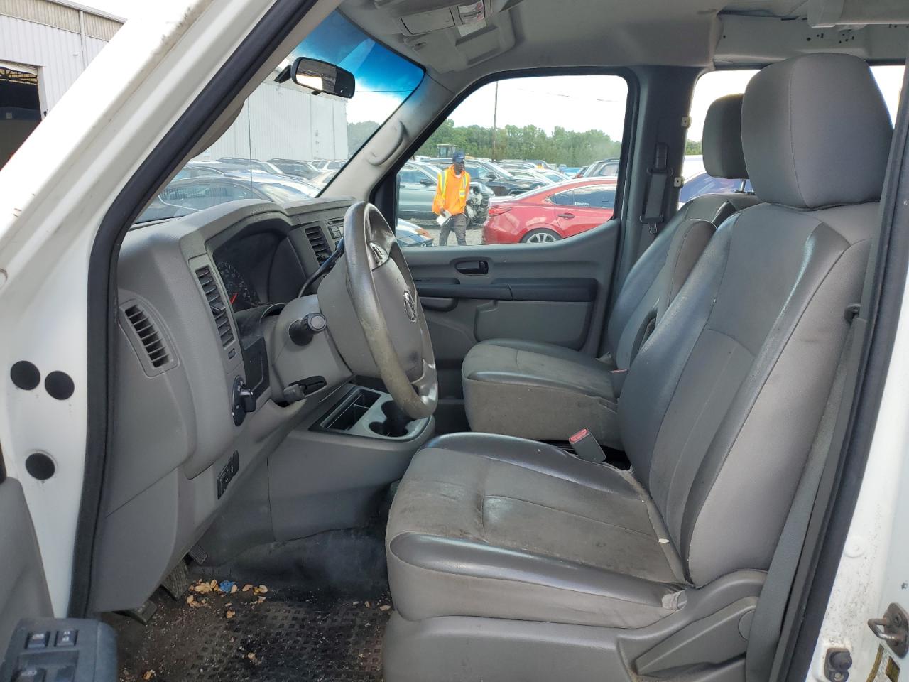 1N6BF0KY0HN800139 2017 Nissan Nv 1500 S