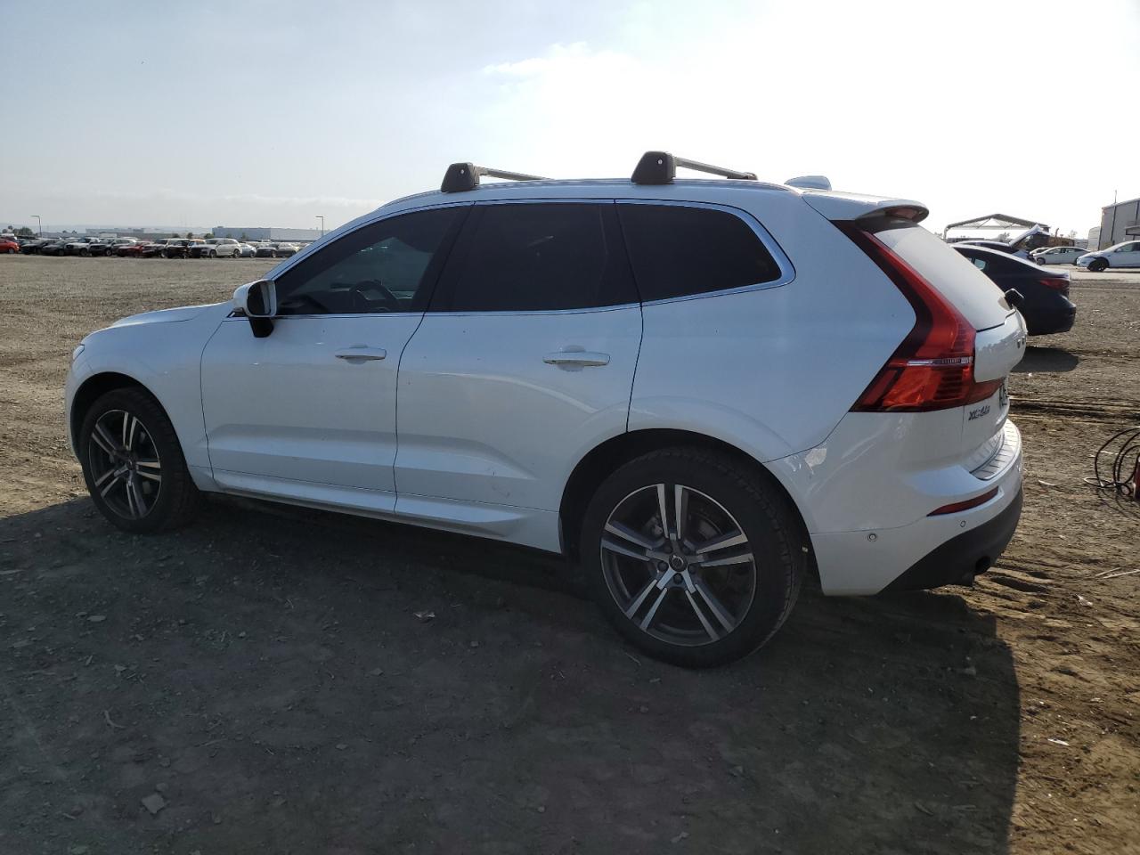 YV4102RK5J1048414 2018 Volvo Xc60 T5 Momentum