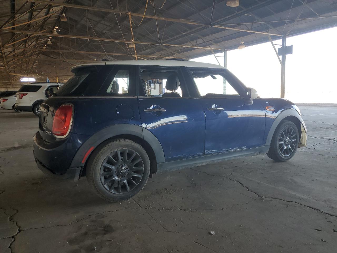 2016 Mini Cooper vin: WMWXU1C54G2D10232