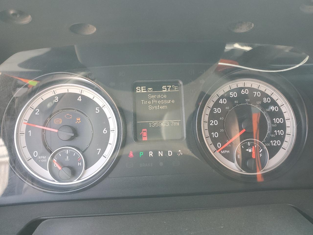 1C6RR7GG9HS676849 2017 Ram 1500 Slt