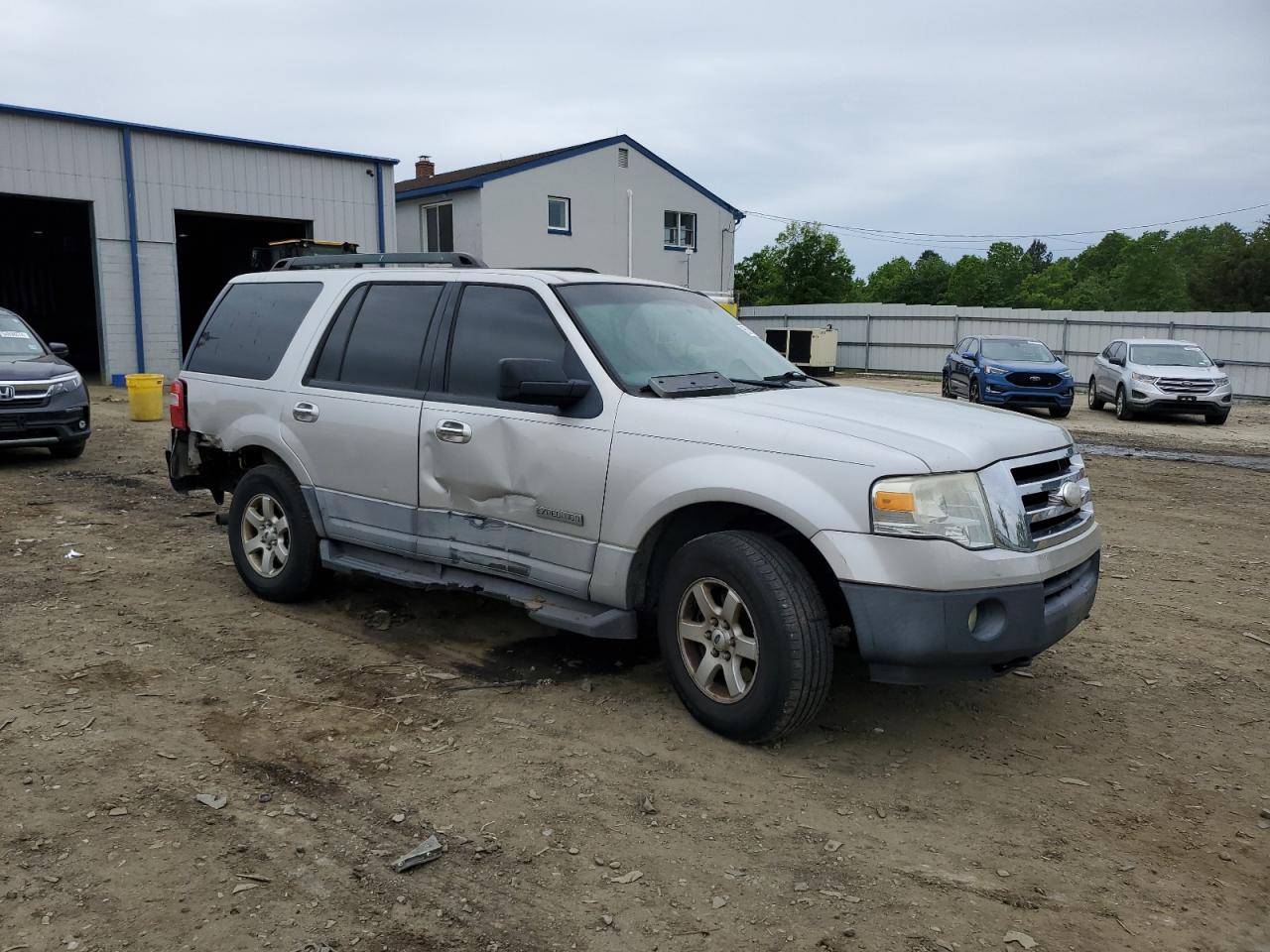 1FMFU165X7LA71976 2007 Ford Expedition Xlt