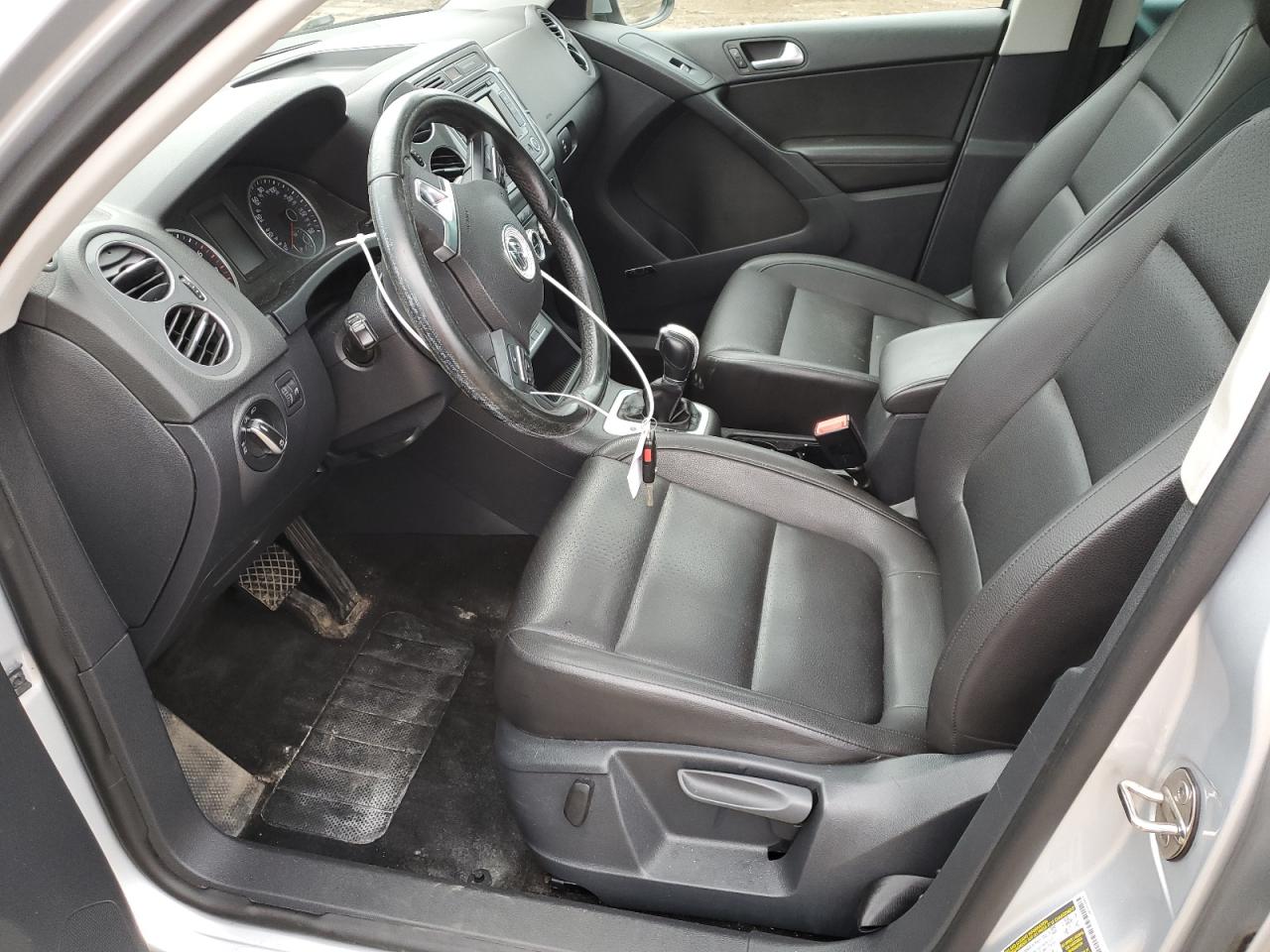 WVGBV7AX0FW540027 2015 Volkswagen Tiguan S