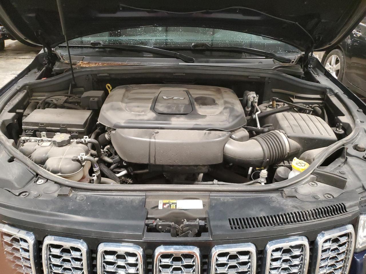 1C4RJFCG0JC229455 2018 Jeep Grand Cherokee Overland