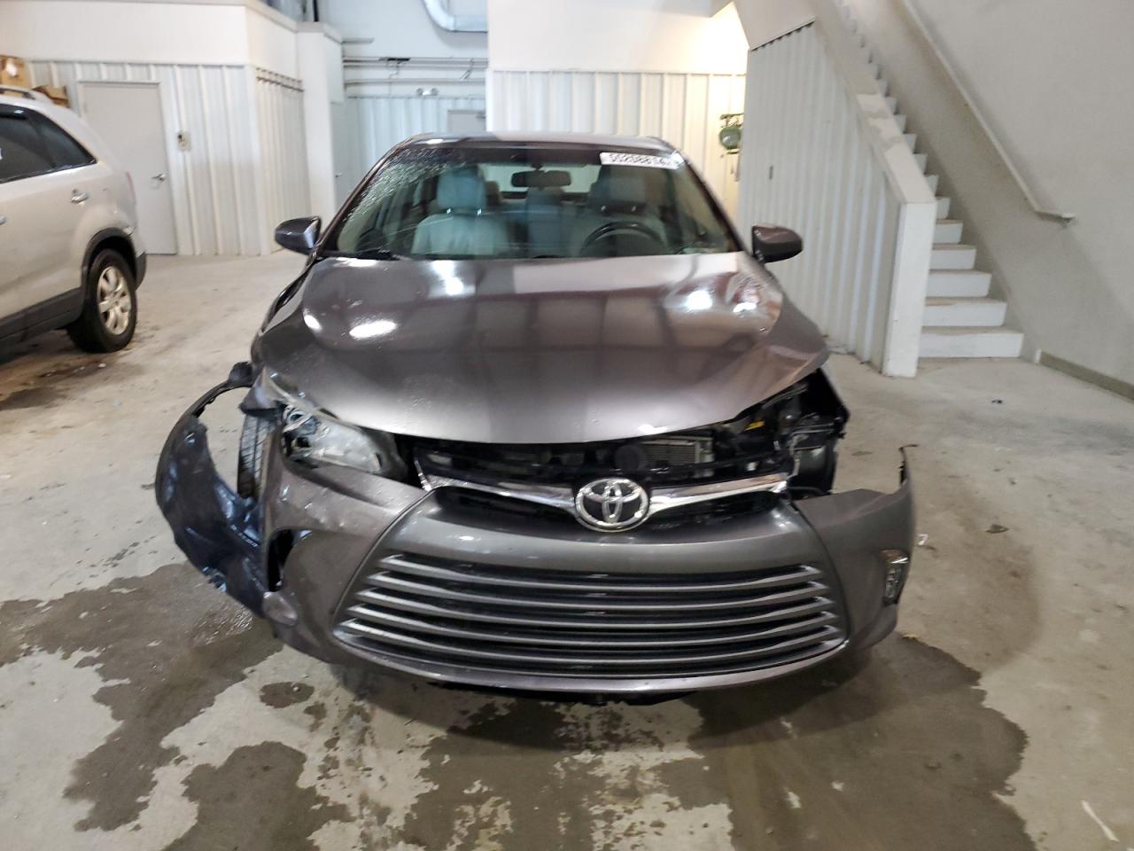 4T4BF1FK4FR506083 2015 Toyota Camry Le