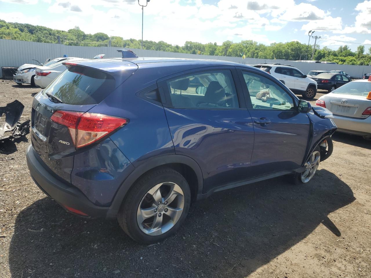 3CZRU6H32HG707065 2017 Honda Hr-V Lx